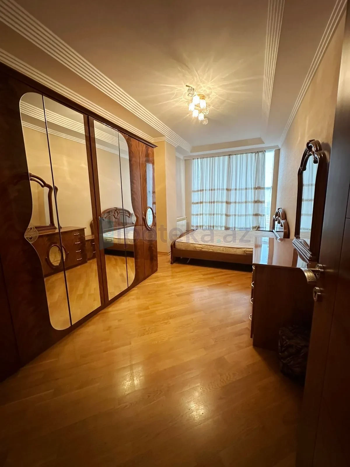 Satılır 2 otaqlı yeni tikili 95 m²