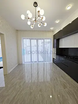 Satılır 4 otaqlı mənzil 170 m²