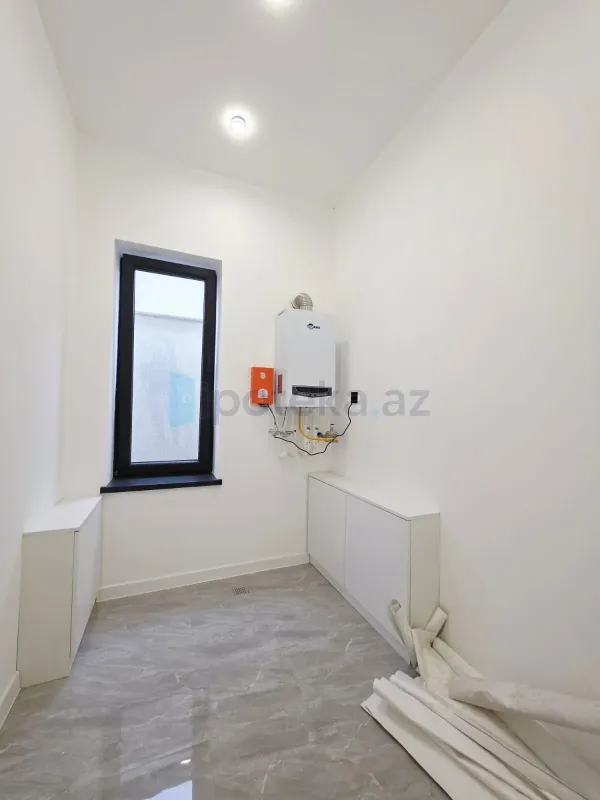 Satılır 4 otaqlı mənzil 170 m²