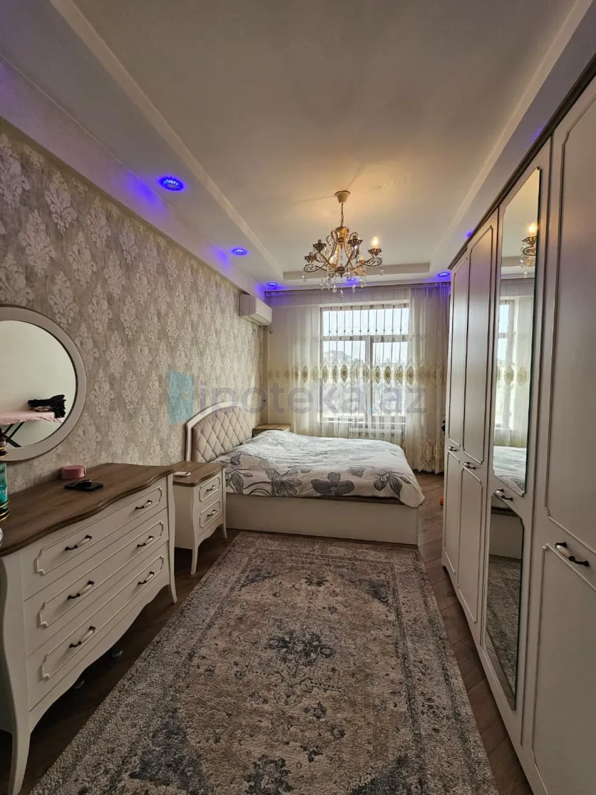 Satılır 4 otaqlı yeni tikili 132 m²