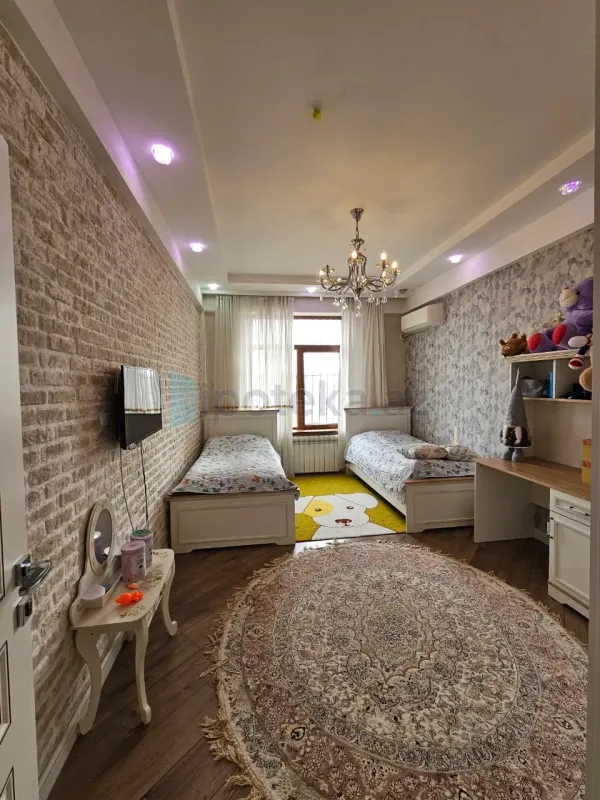 Satılır 4 otaqlı yeni tikili 132 m²