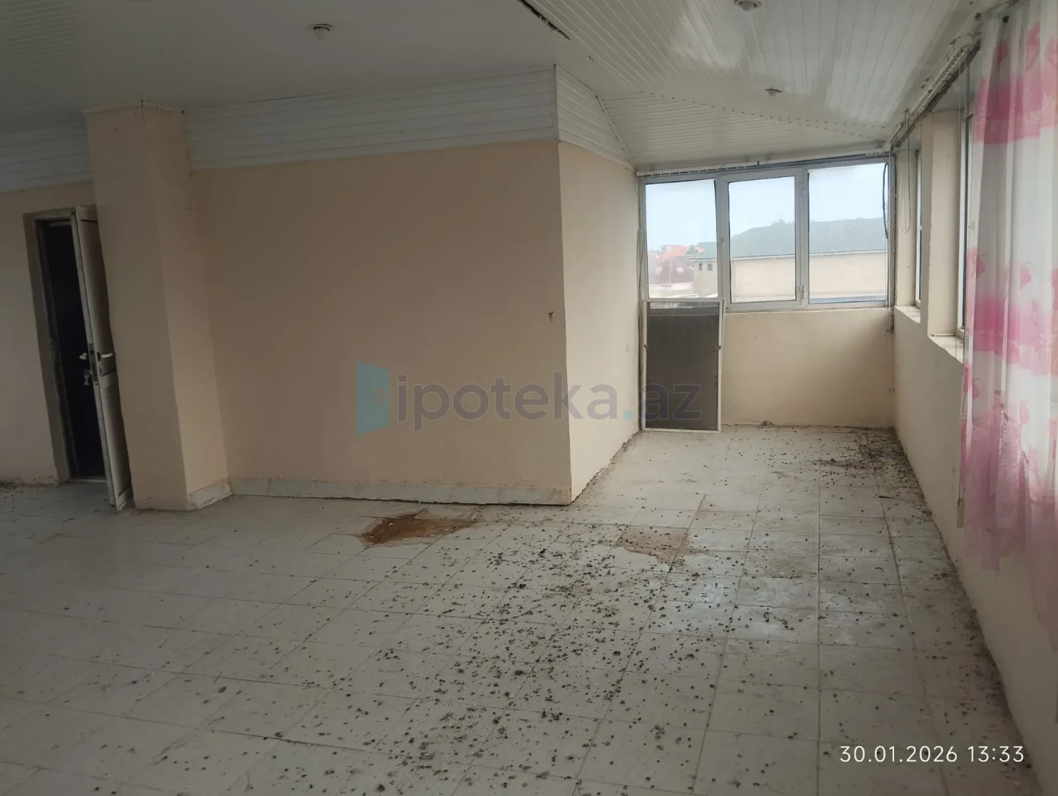 Satılır 3 otaqlı həyət evi 296 m²