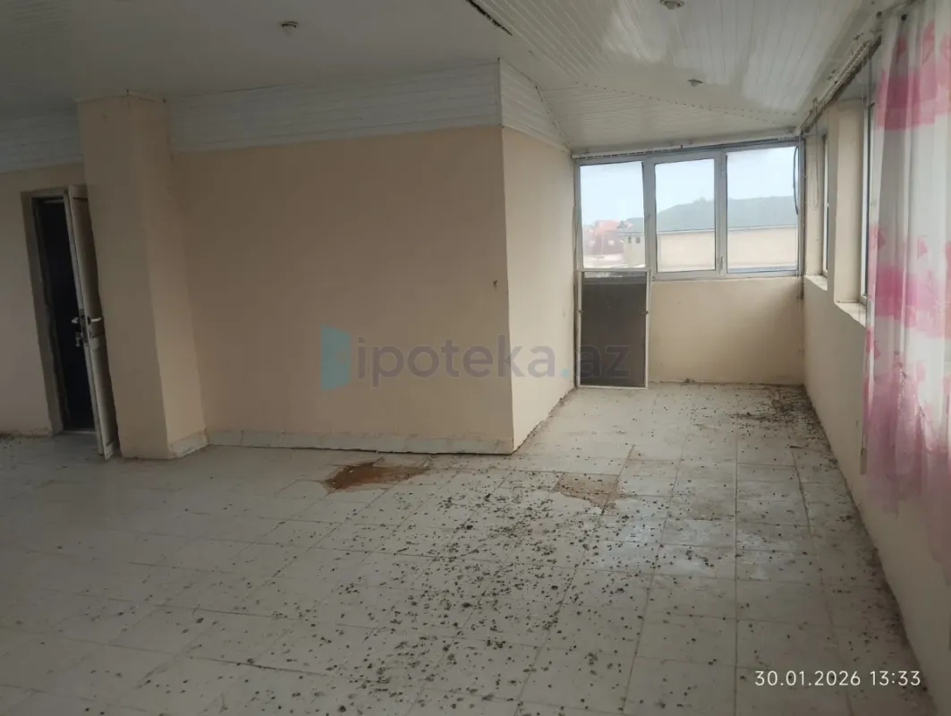 Satılır 3 otaqlı həyət evi 296 m²