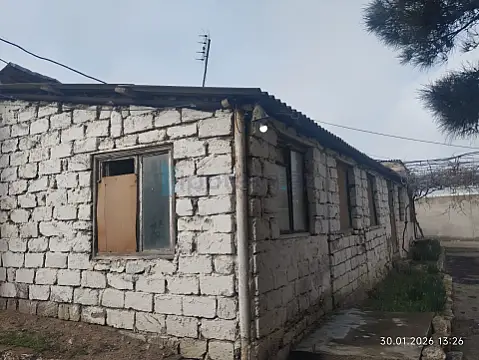 Satılır 3 otaqlı həyət evi 296 m²