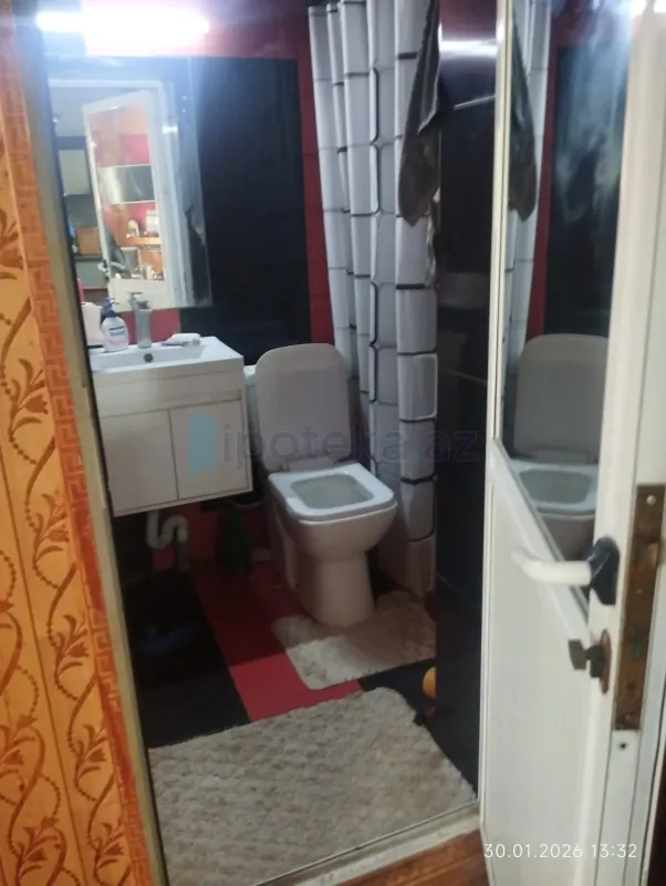 Satılır 3 otaqlı həyət evi 296 m²