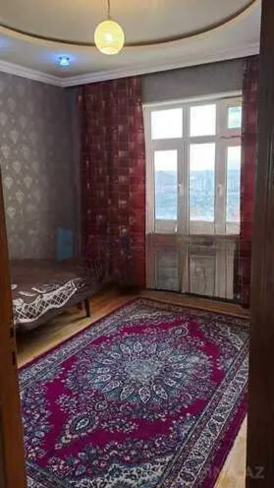 Satılır 5 otaqlı köhnə tikili 120 m²