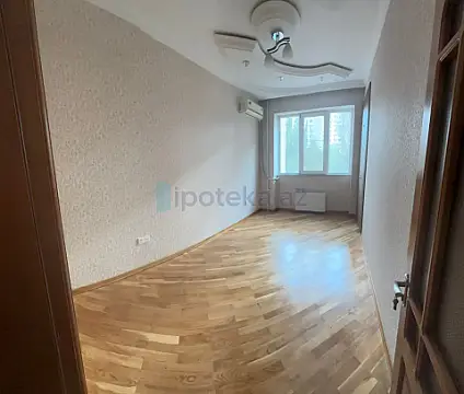 Satılır 2 otaqlı yeni tikili 60 m²