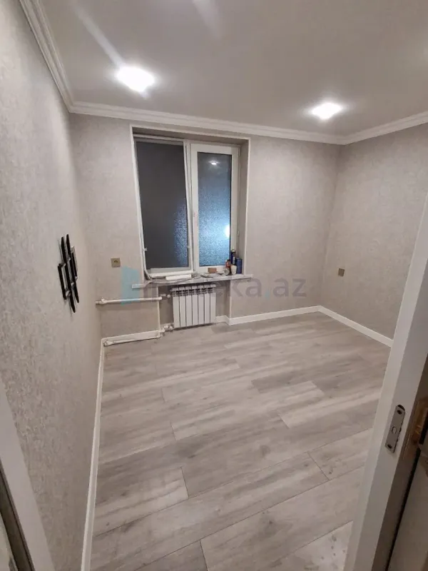 Satılır 2 otaqlı köhnə tikili 40 m²
