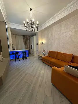 Satılır 3 otaqlı yeni tikili 75 m²