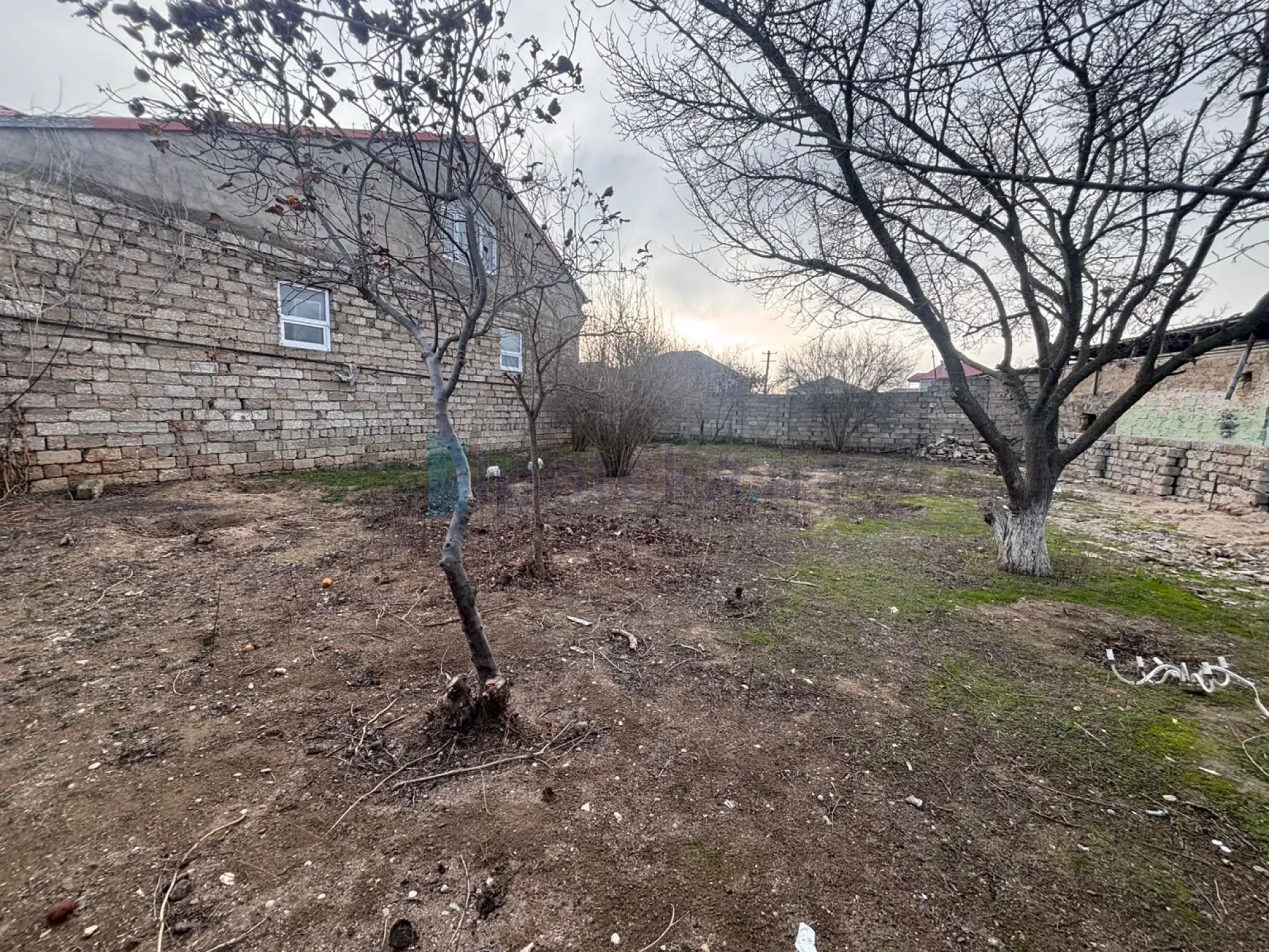 Satılır torpaq sahəsi 4 m²