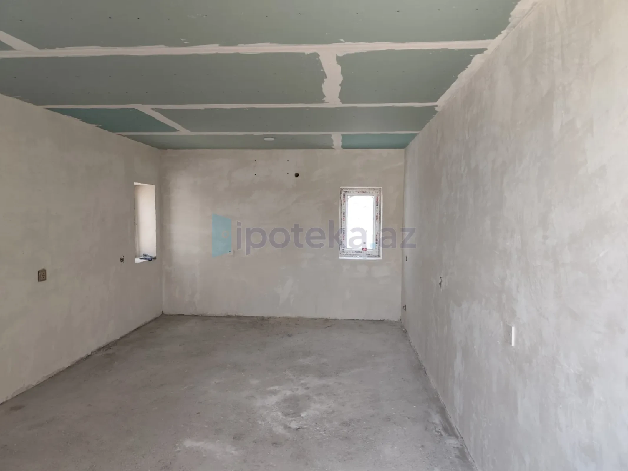 Satılır 1 otaqlı həyət evi 30 m²