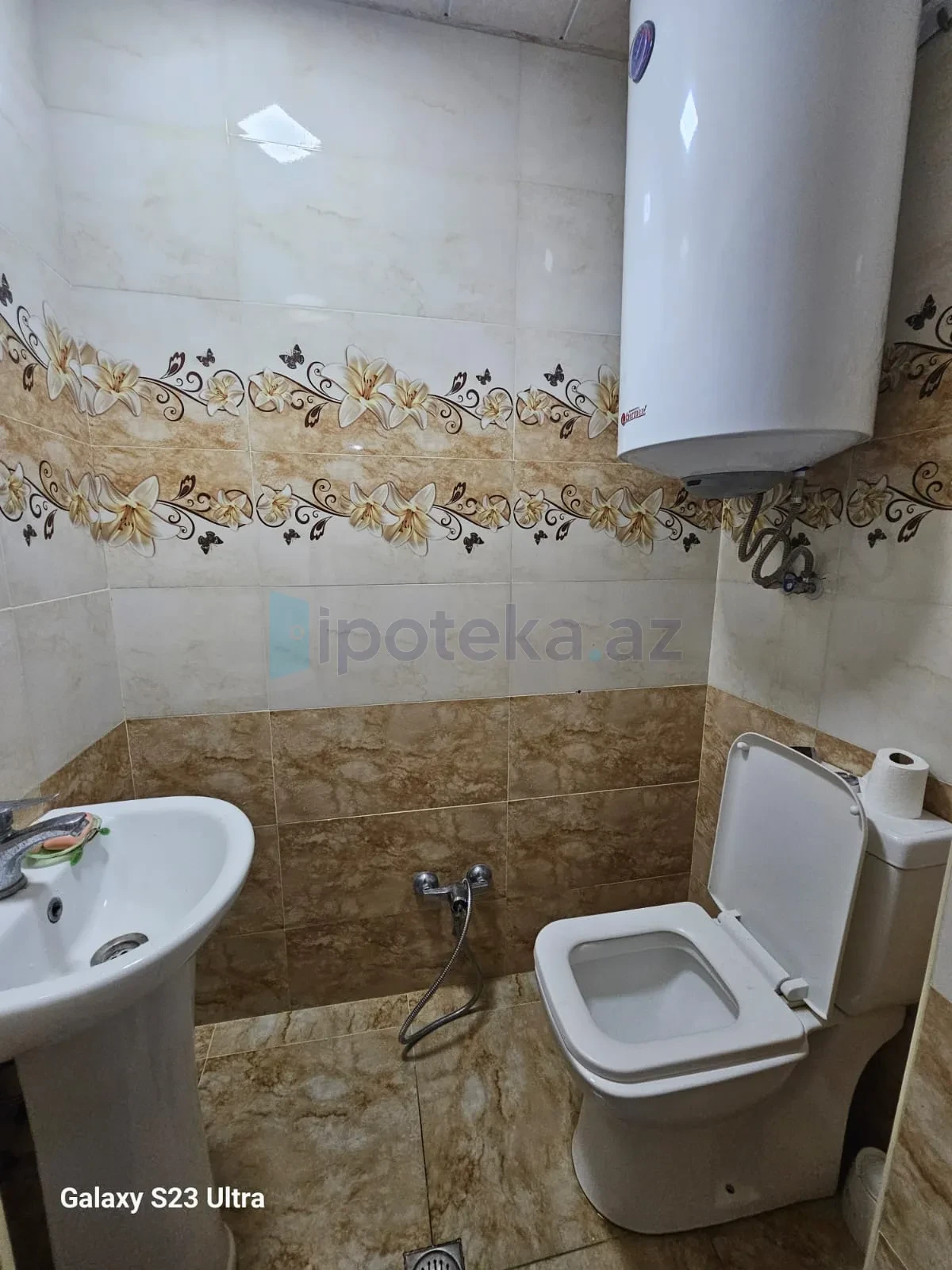 Satılır 3 otaqlı yeni tikili 100 m²