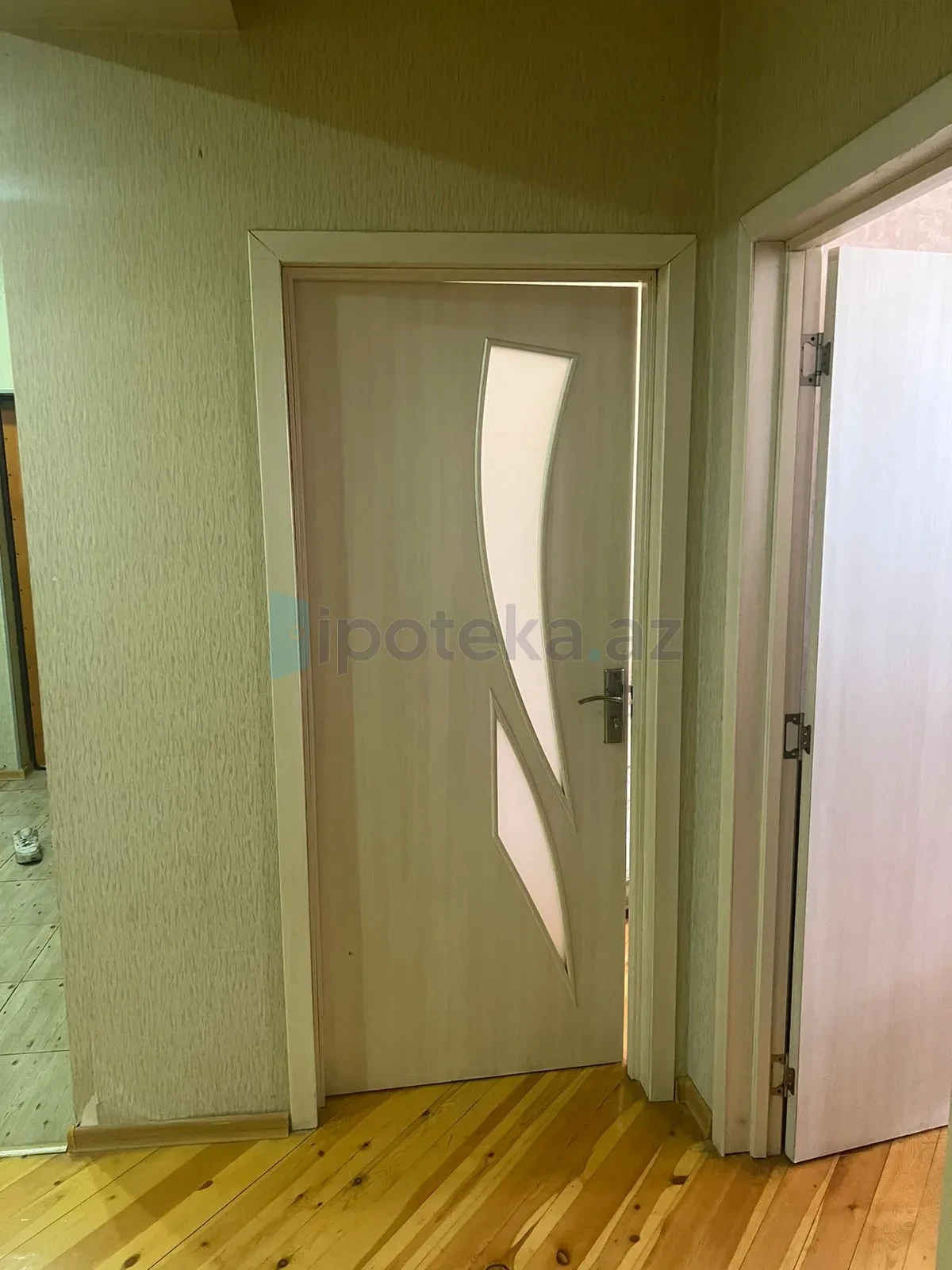 Satılır 2 otaqlı yeni tikili 98 m²