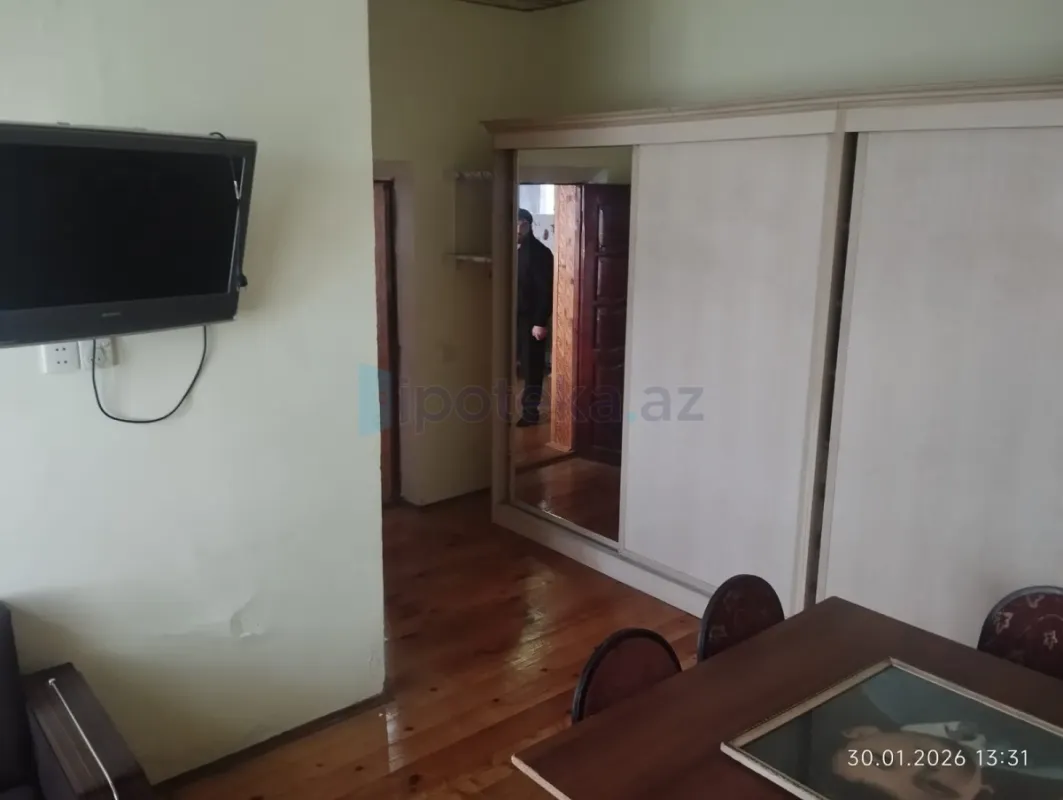Satılır 3 otaqlı həyət evi 296 m²