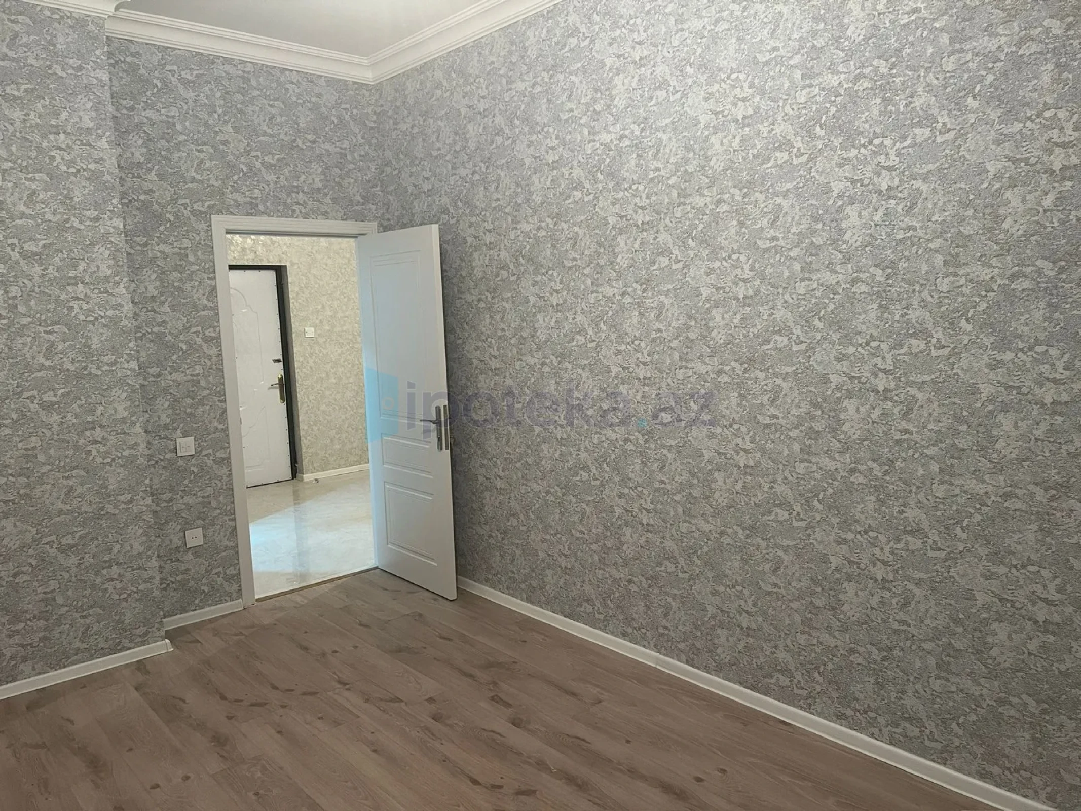 Satılır 2 otaqlı yeni tikili 63 m²