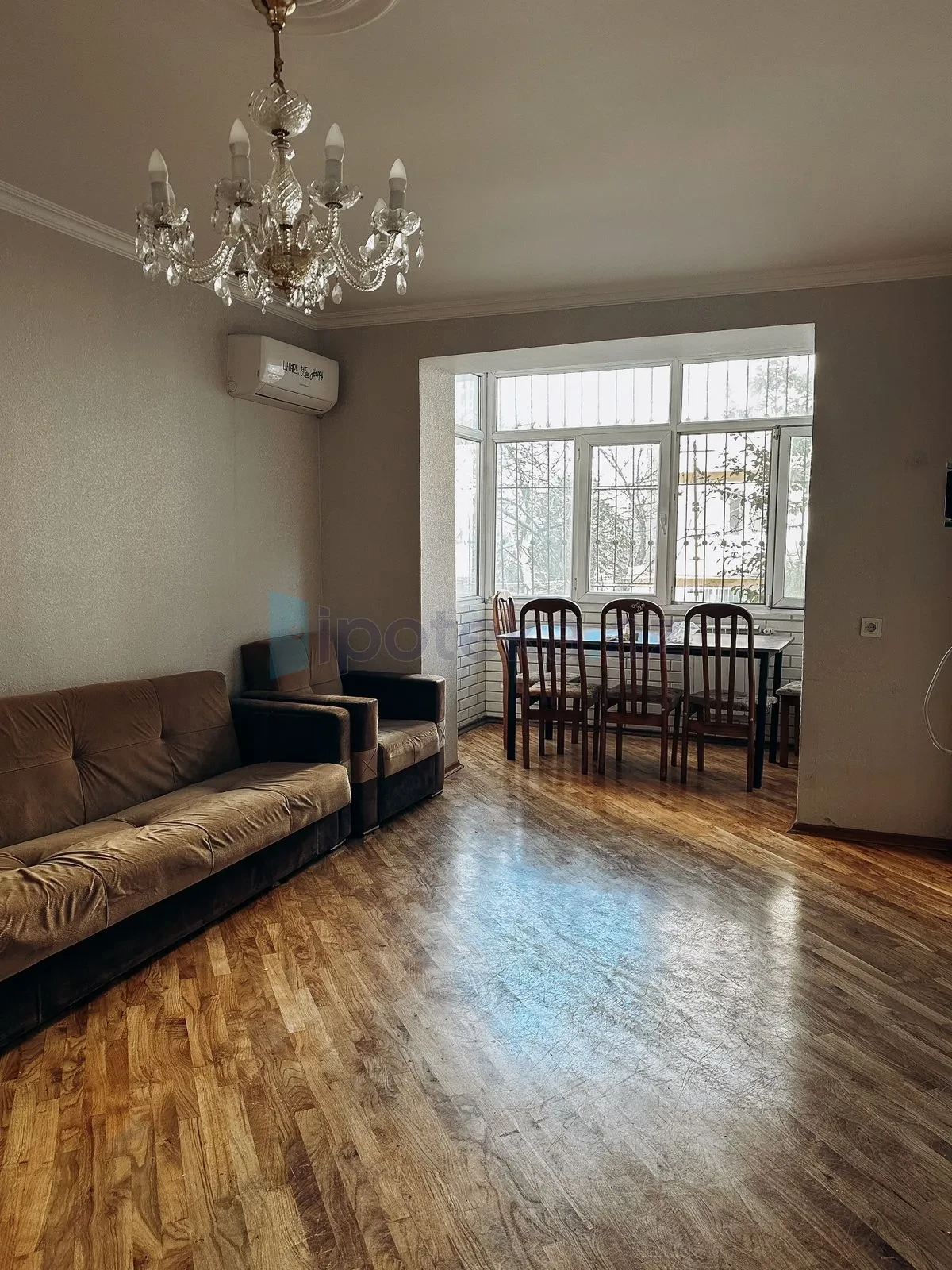Satılır 2 otaqlı köhnə tikili 50 m²