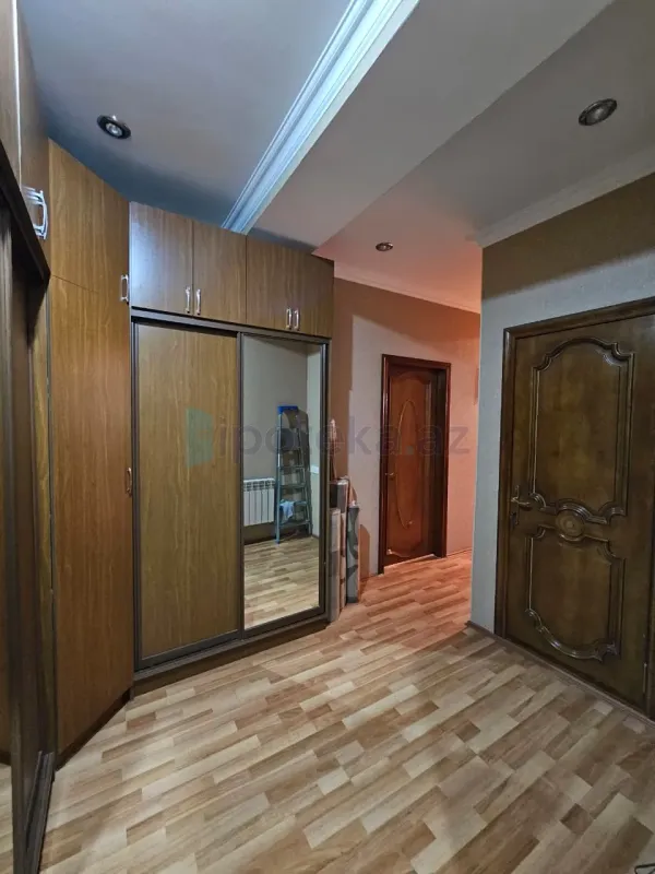 Satılır 2 otaqlı yeni tikili 75 m²