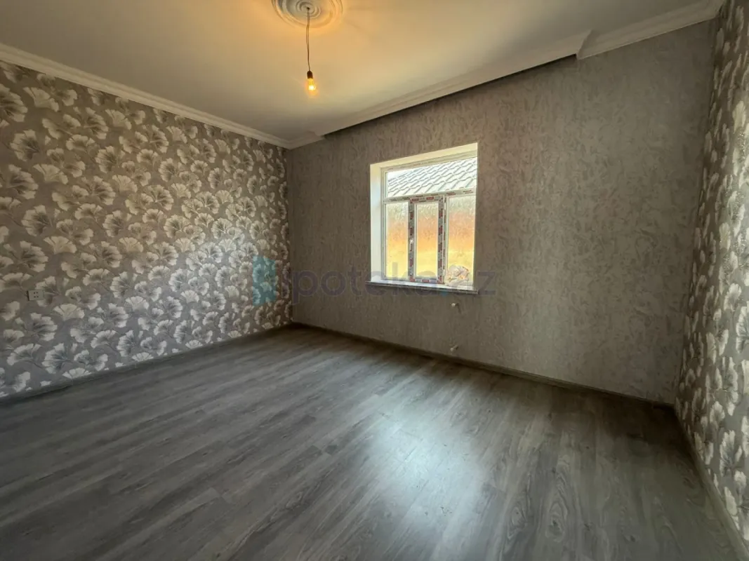Satılır 4 otaqlı həyət evi 100 m²
