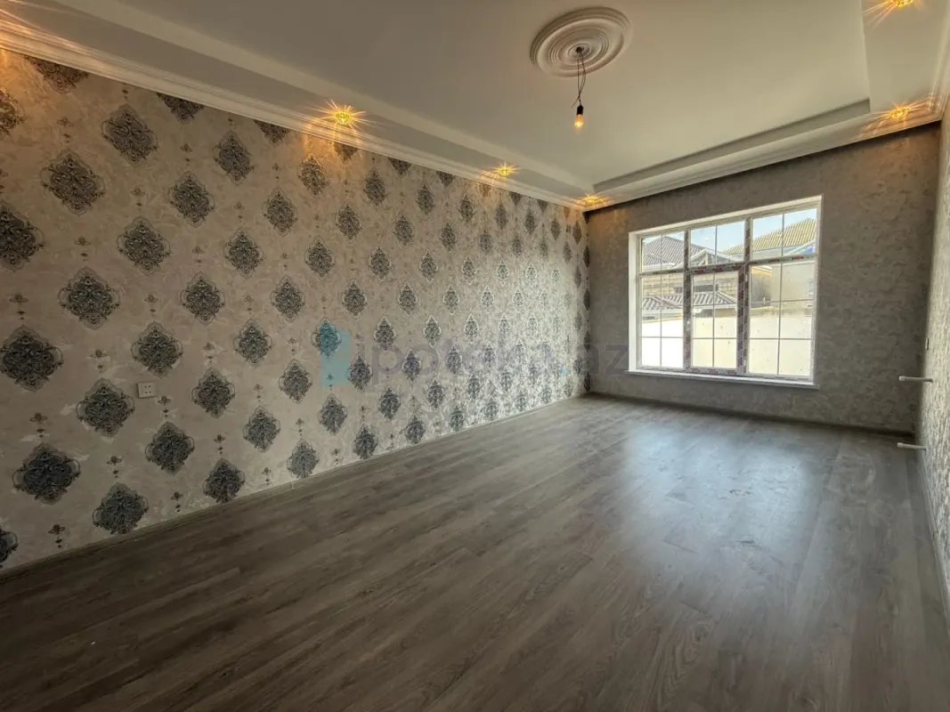 Satılır 4 otaqlı həyət evi 100 m²