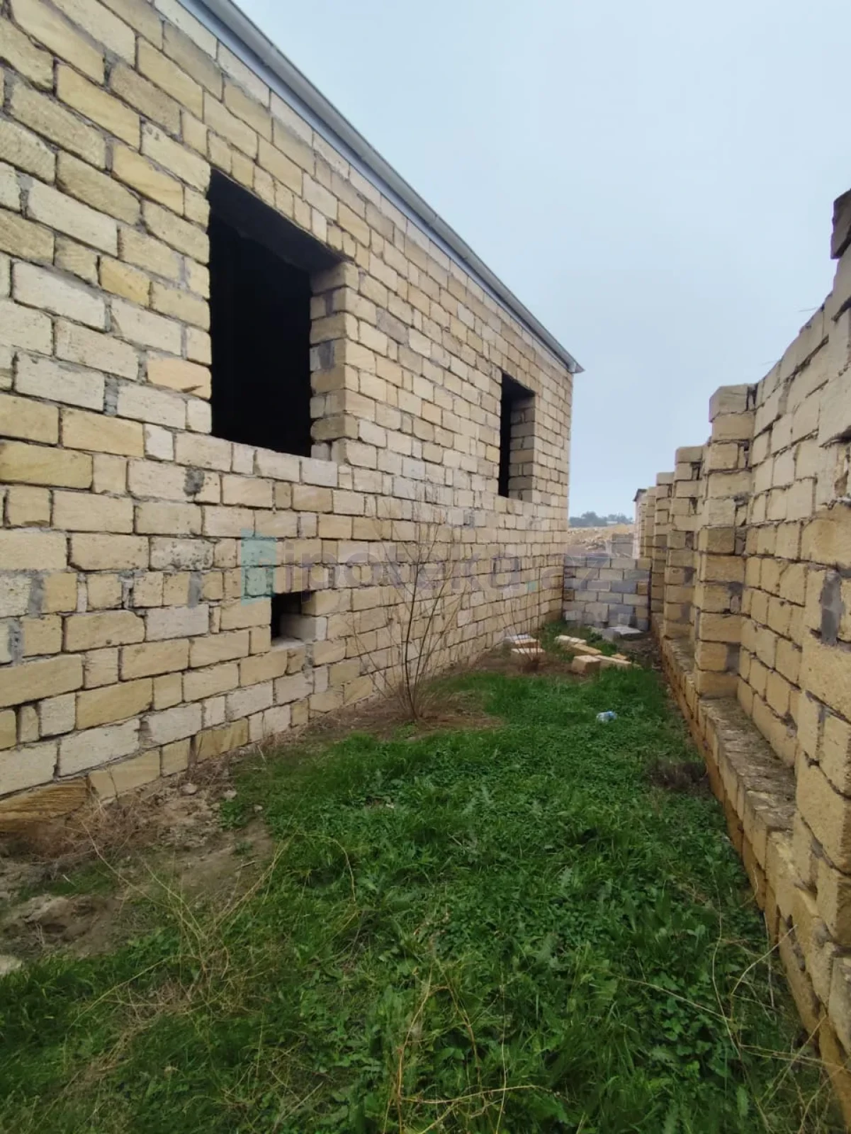 Satılır 4 otaqlı həyət evi 120 m²