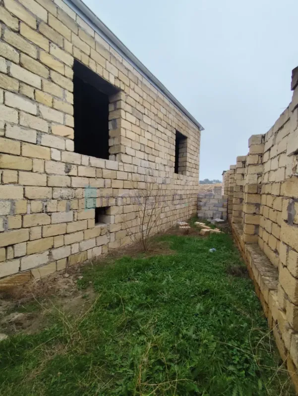 Satılır 4 otaqlı həyət evi 120 m²