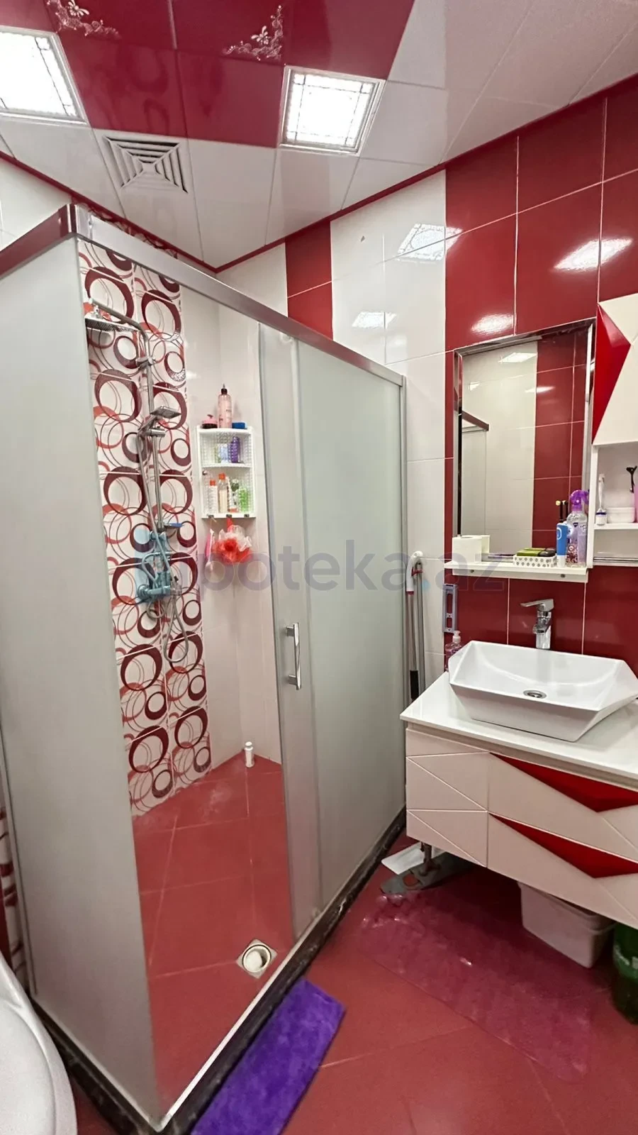 Satılır 3 otaqlı köhnə tikili 80 m²