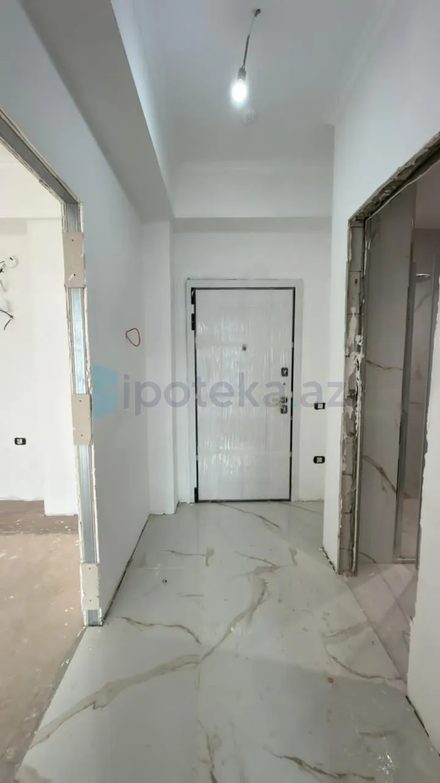 Satılır 2 otaqlı yeni tikili 42 m²