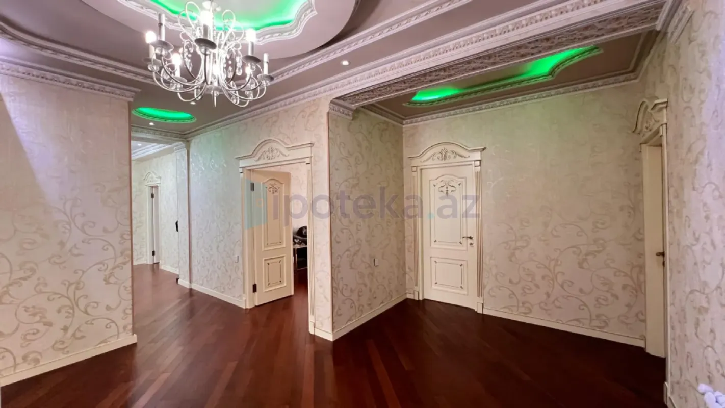 Satılır 4 otaqlı yeni tikili 168 m²