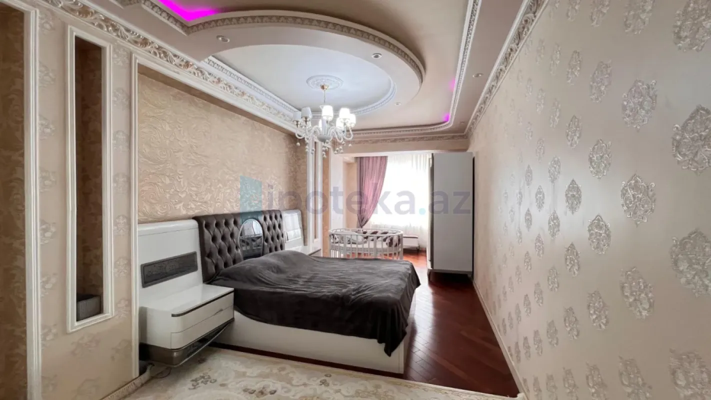 Satılır 4 otaqlı yeni tikili 168 m²