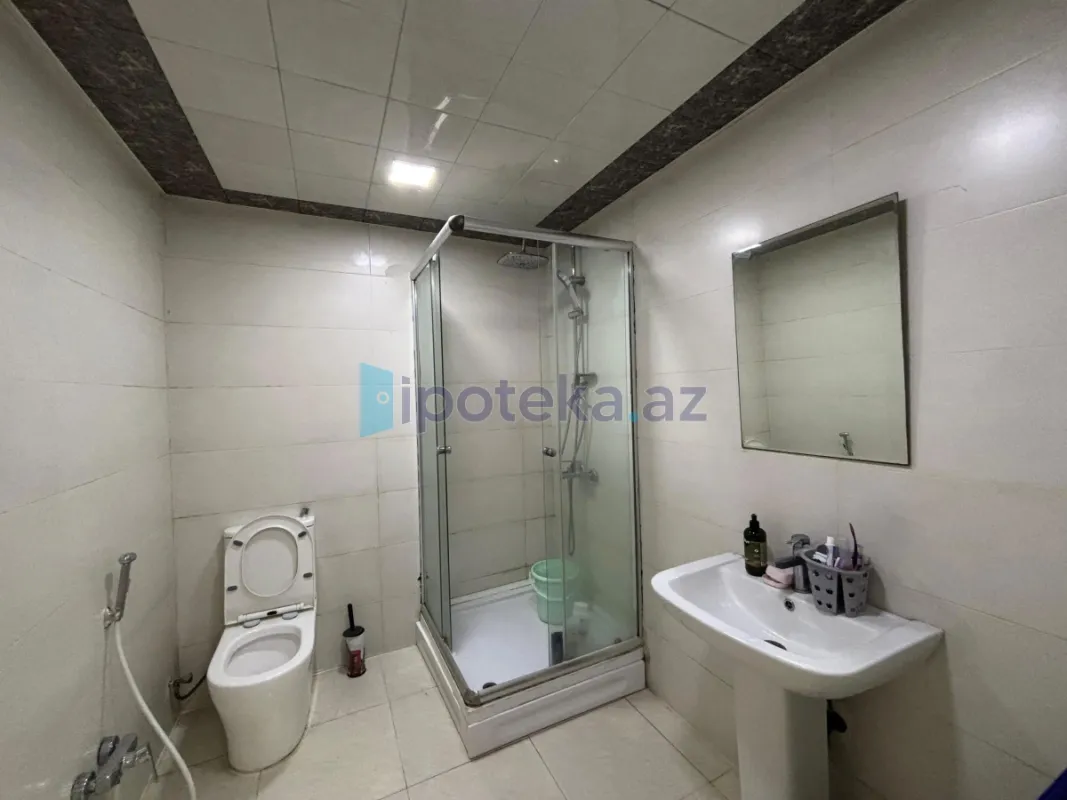 Satılır 3 otaqlı yeni tikili 124 m²