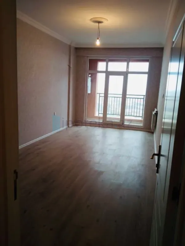 Satılır 2 otaqlı yeni tikili 74 m²