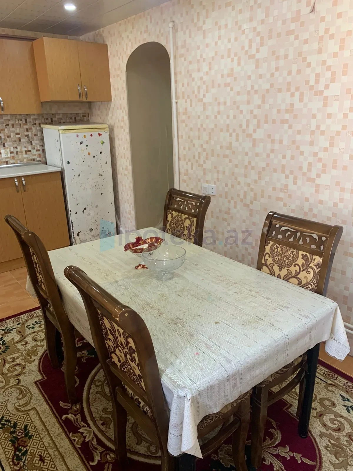 Satılır 2 otaqlı köhnə tikili 60 m²
