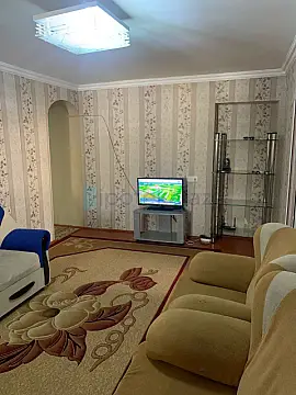 Satılır 2 otaqlı köhnə tikili 60 m²