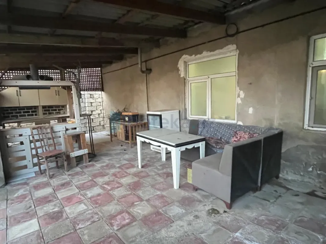Satılır 4 otaqlı həyət evi 65 m²