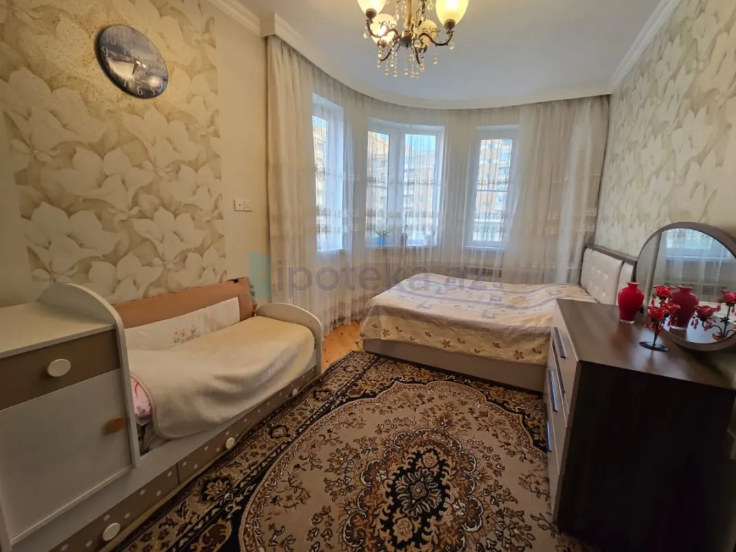 Satılır 2 otaqlı yeni tikili 59 m²