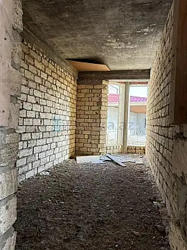 Satılır 7 otaqlı həyət evi 300 m²