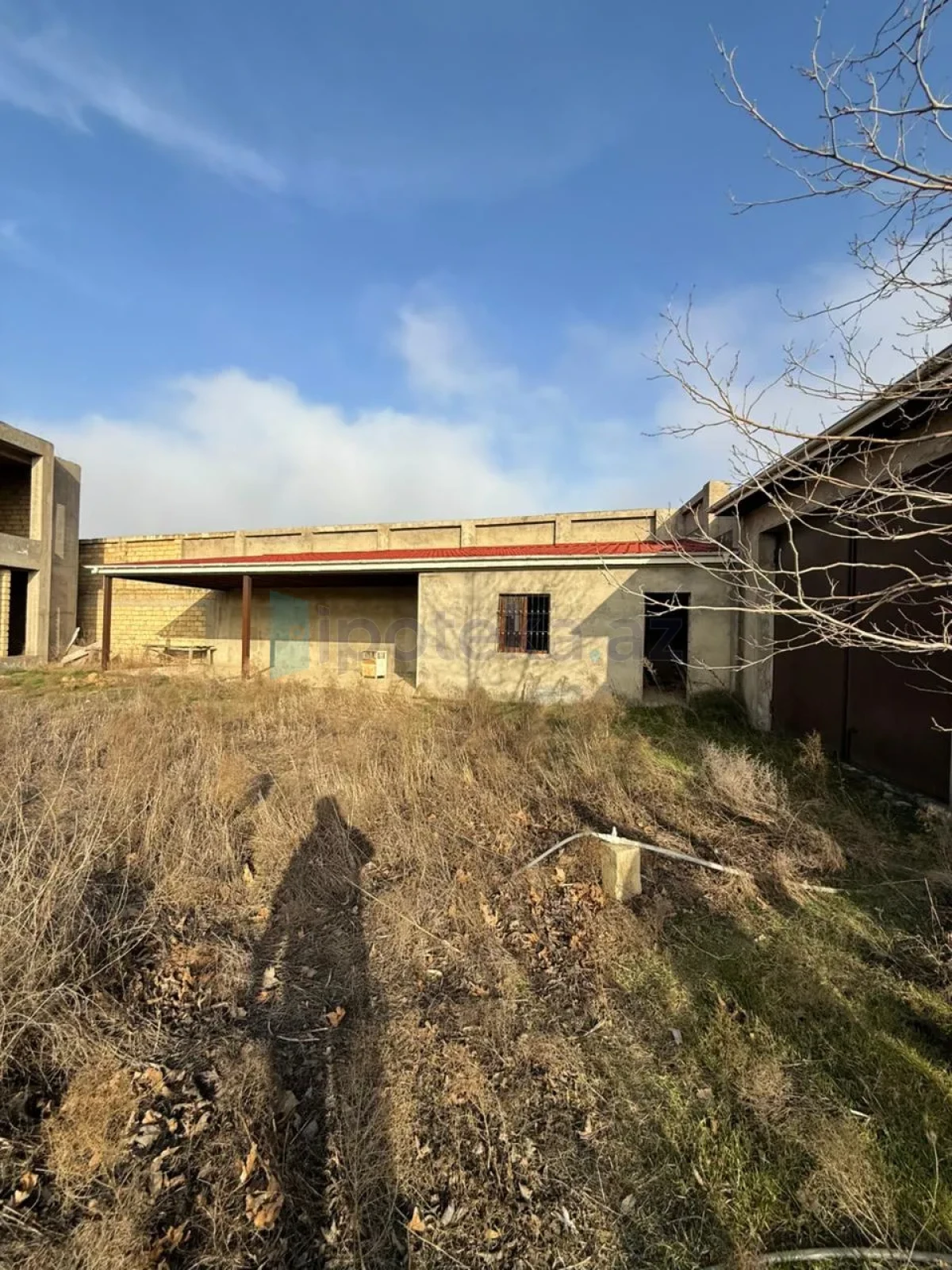 Satılır 7 otaqlı həyət evi 300 m²