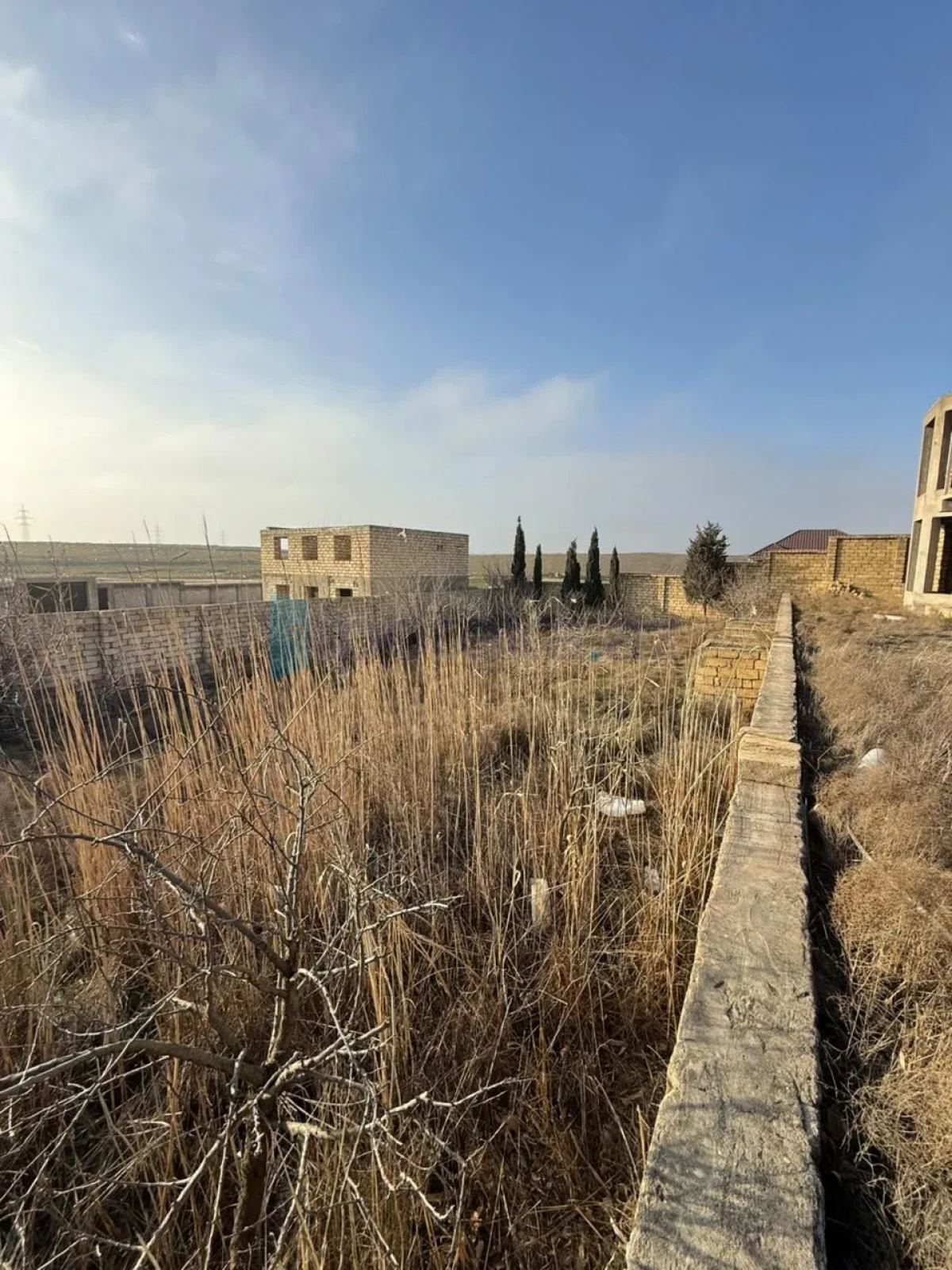 Satılır 7 otaqlı həyət evi 300 m²