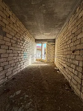 Satılır 7 otaqlı həyət evi 300 m²