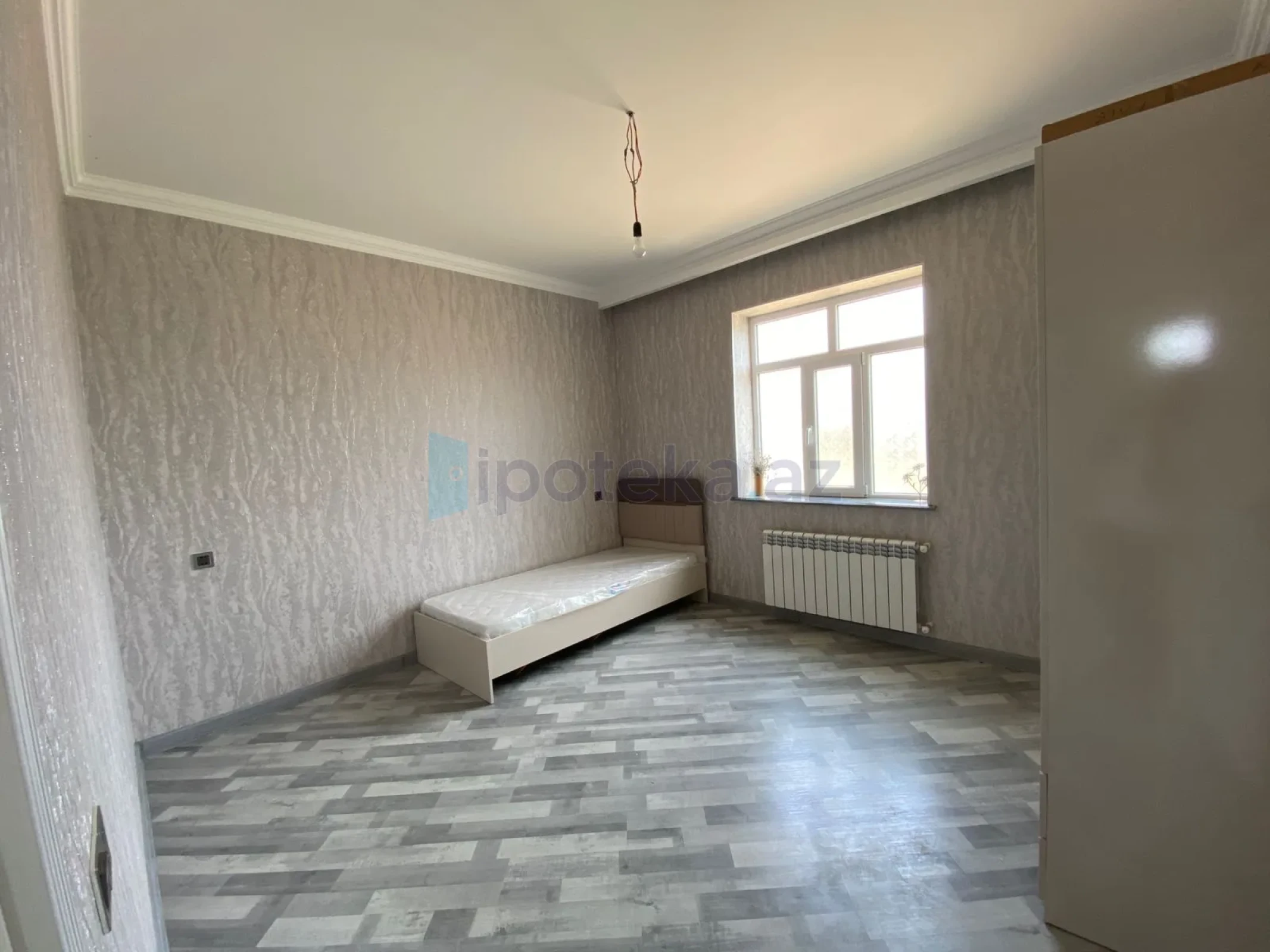 Satılır 4 otaqlı həyət evi 140 m²