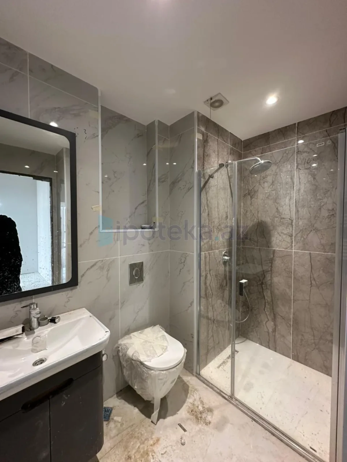 Satılır 2 otaqlı yeni tikili 62.2 m²