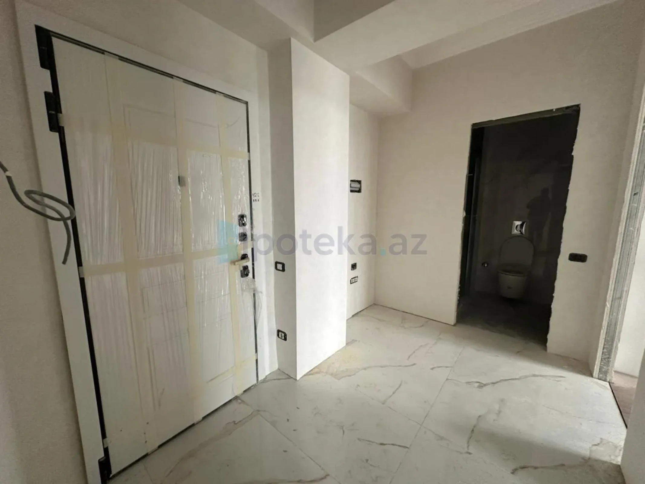 Satılır 3 otaqlı yeni tikili 72.73 m²