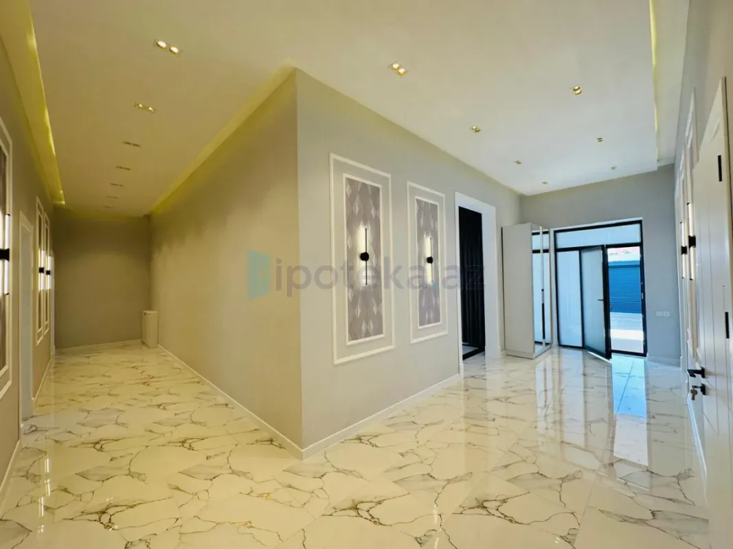 Satılır 5 otaqlı mənzil 200 m²