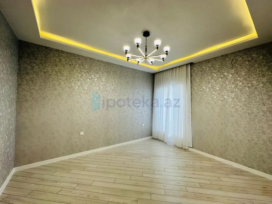 Satılır 5 otaqlı mənzil 200 m²