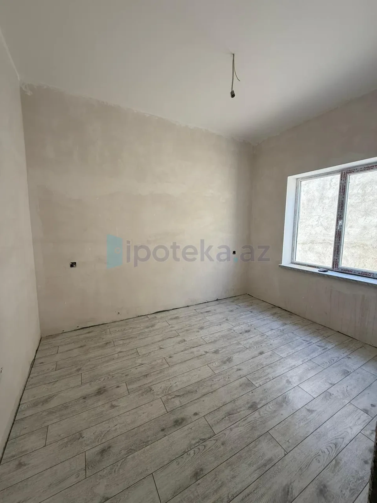 Satılır 5 otaqlı həyət evi 160 m²