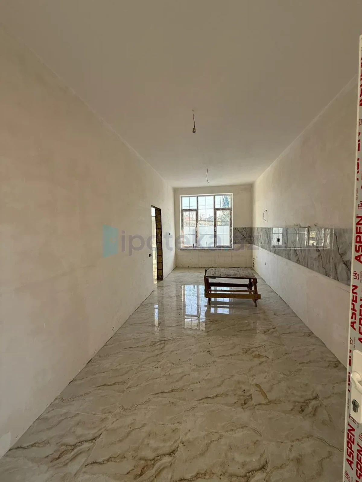 Satılır 5 otaqlı həyət evi 160 m²