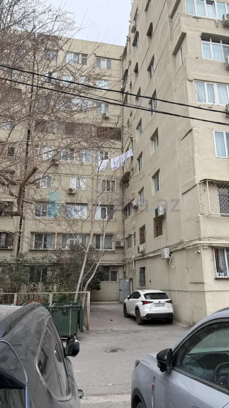 Satılır 2 otaqlı köhnə tikili 52 m²