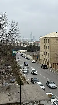 Satılır 2 otaqlı köhnə tikili 52 m²