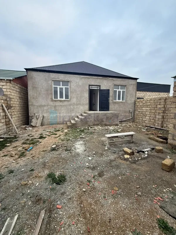 Satılır 4 otaqlı həyət evi 110 m²