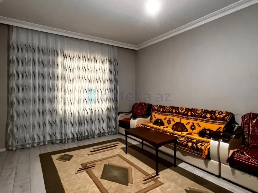 Satılır 7 otaqlı həyət evi 320 m²